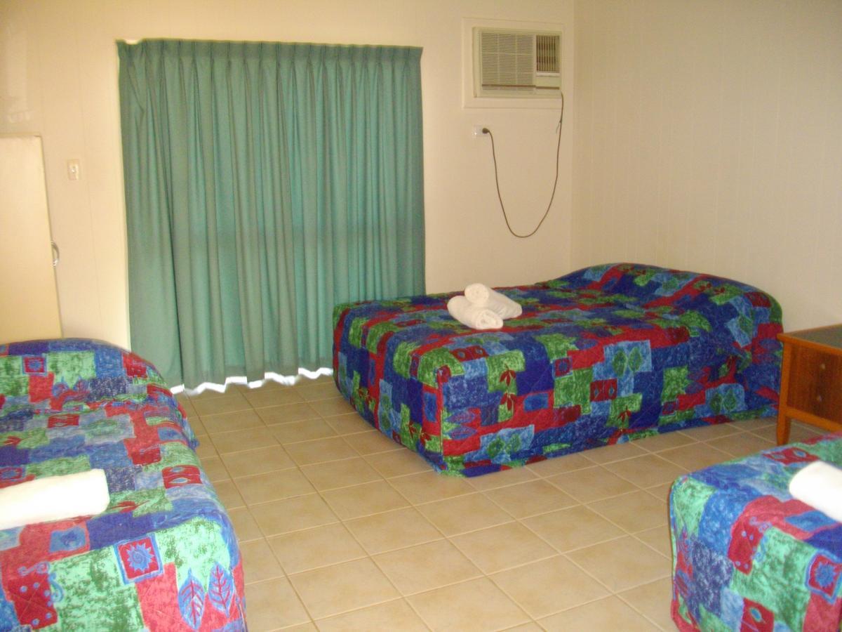 Kurrimine Beach Motel Екстериор снимка